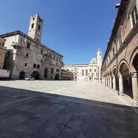 La Chicca In Centro - Centro Storico Ascoli Piceno Apartamento Exterior foto